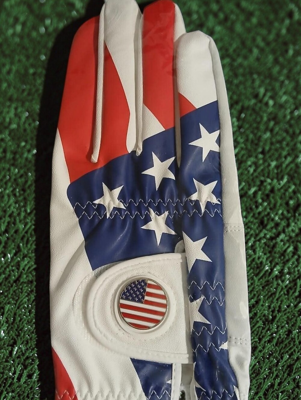 NWT White Golf Glove With Patriotic Touch 🇺🇸⛳